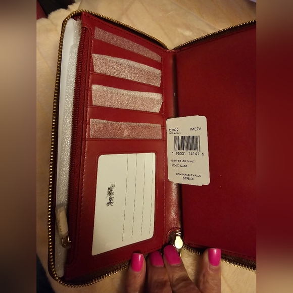 COACH Pride Large Zip Around Signature Leather Rainbow Phone Wallet Authentic - Picture 6 of 9